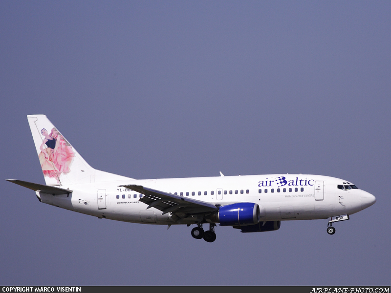 Photo Air Baltic Boeing 737-505