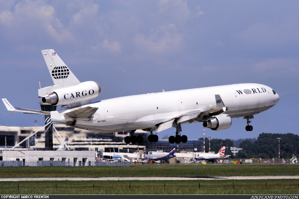 Photo World Airways Cargo McDonnell Douglas MD-11F