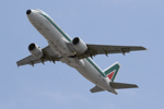 Alitalia Airbus A320-214