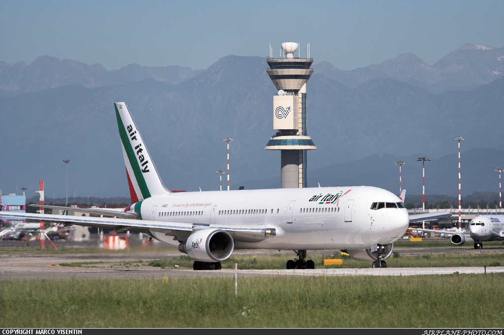 Photo Air Italy Boeing 767-304/ER