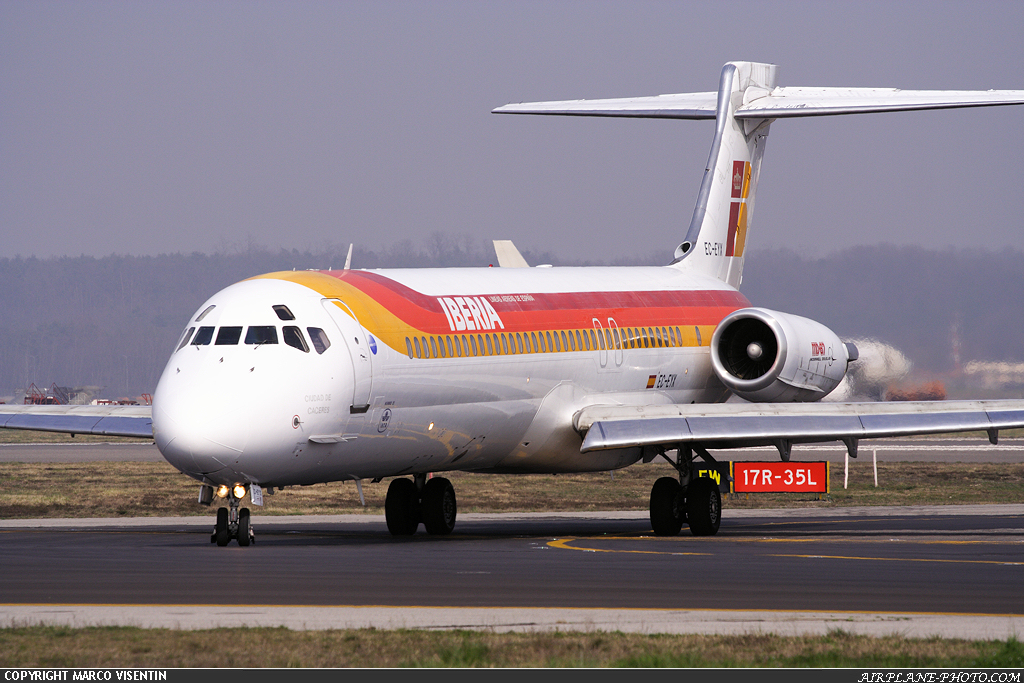 Photo Iberia McDonnell Douglas MD-87 (DC-9-87)